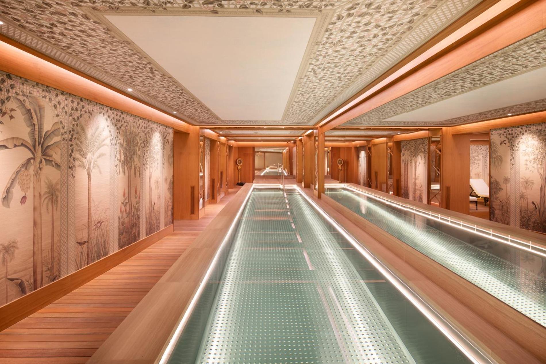 Majestic Hotel & Spa Barcelona Gl Exterior photo The spa at The Connaught